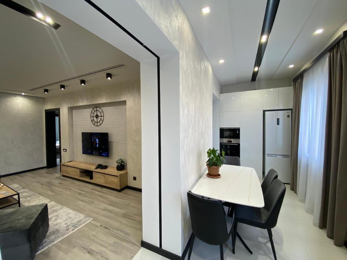 Luxury Modern Apartment In The Center Of Jerevan Eksteriør bilde